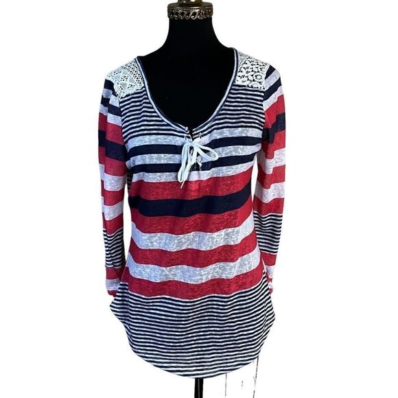 JOE Boxer Woman's Knit Shirt Size XL Red White Blue Striped Lace Tie Front - Picture 1 of 15